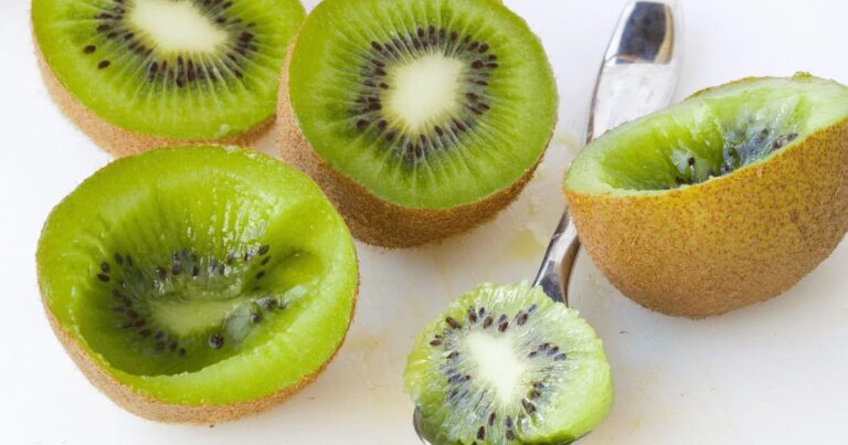 Kiwi fruit farming